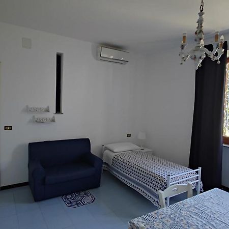 Villa Mary Trani Esterno foto