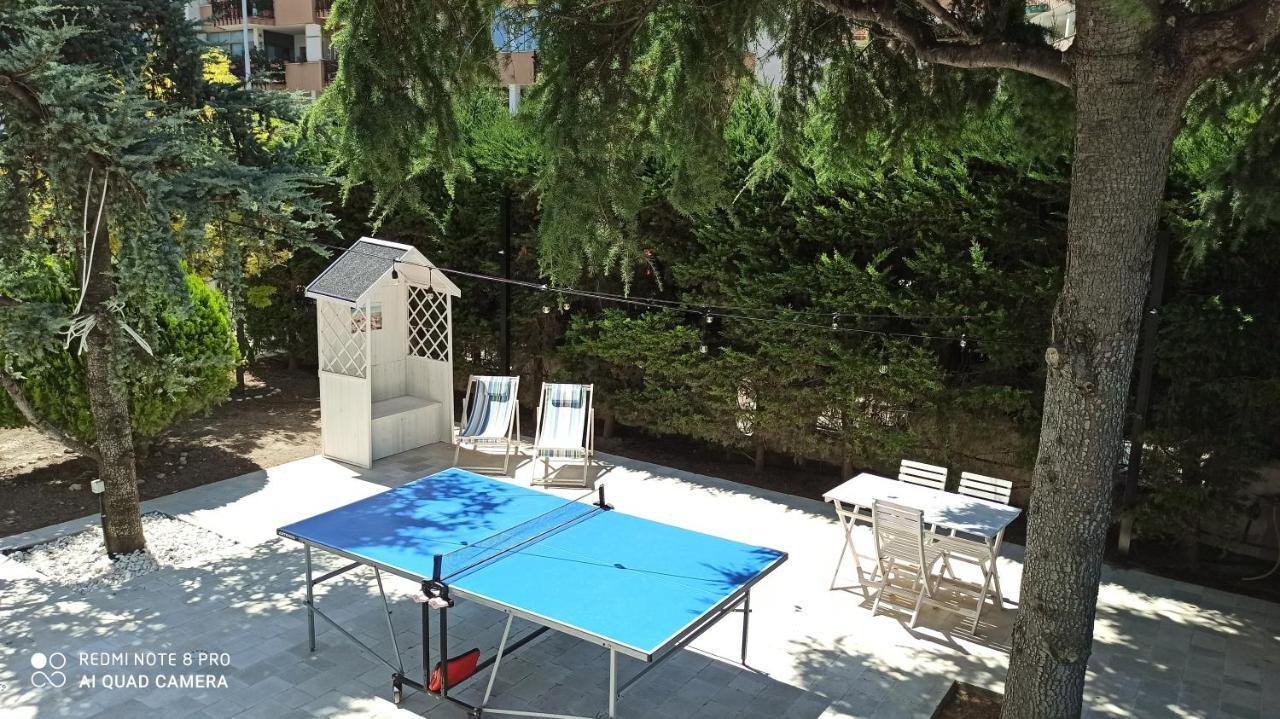 Villa Mary Trani Esterno foto