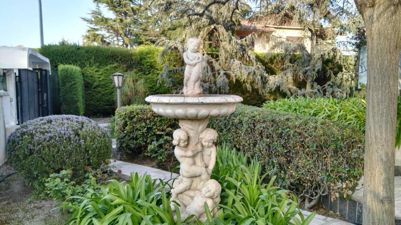 Villa Mary Trani Esterno foto